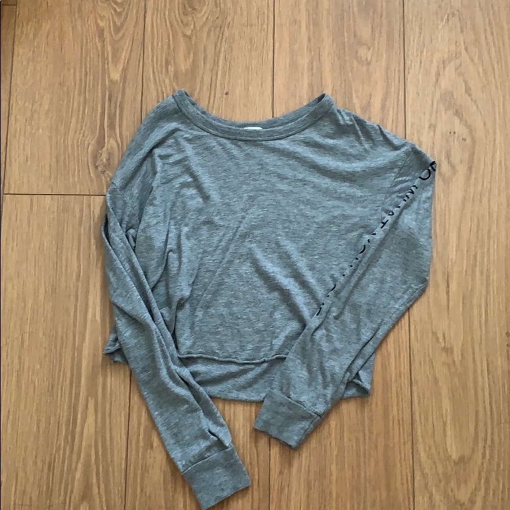 Garage Cropped Grey long sleeve